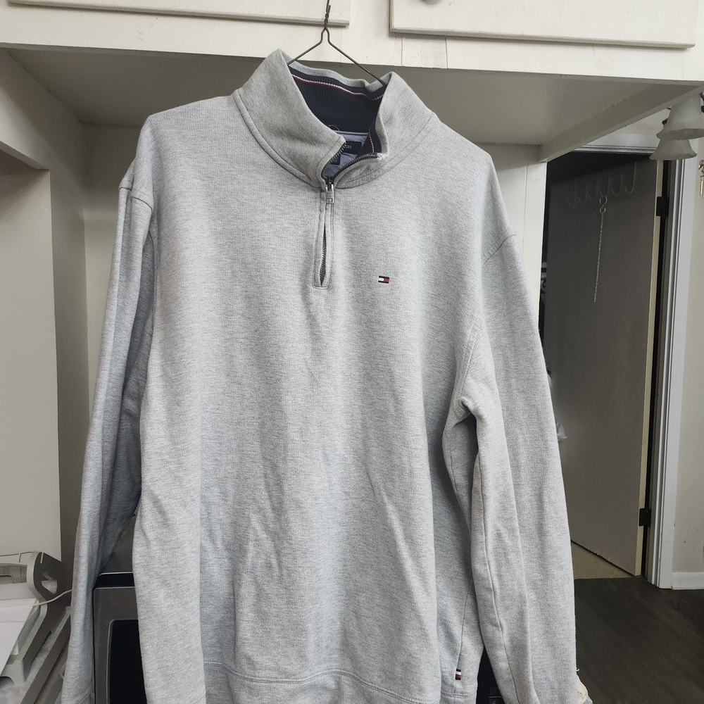 Tommy Hilfiger Gray Quarter-Zip Sweatshirt